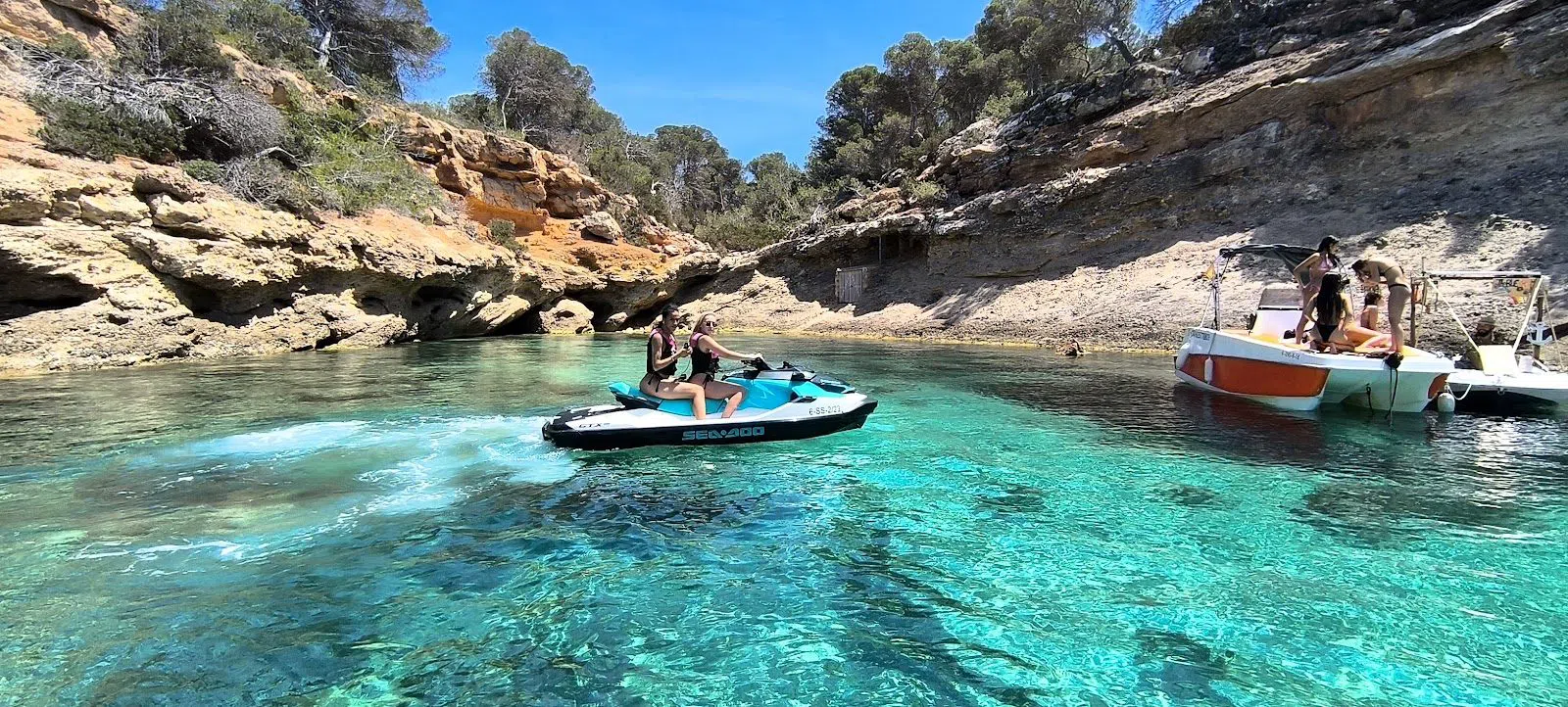 Cala Tarida Ibiza Watersports, Ibiza